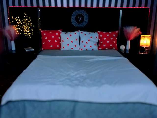 BettyDark's BongaCams show and profile