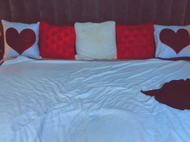 BettyDark's BongaCams show and profile