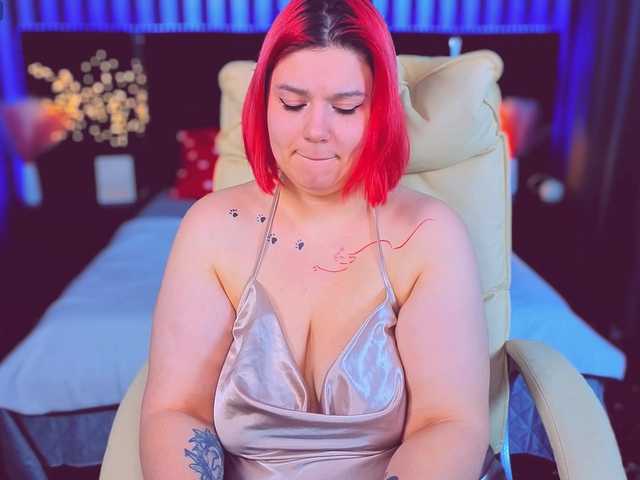 BettyDark's BongaCams show and profile