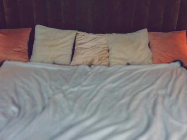 BettyDark's BongaCams show and profile