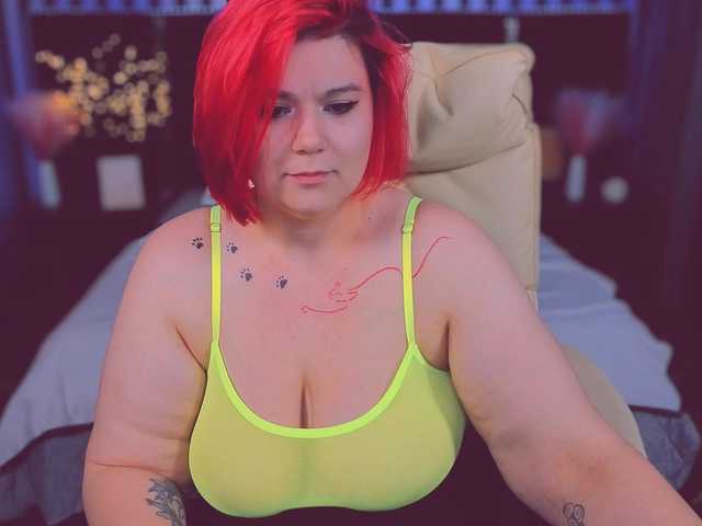 BettyDark's BongaCams show and profile