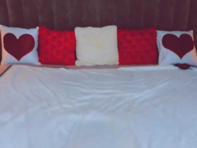 BettyDark's BongaCams show and profile