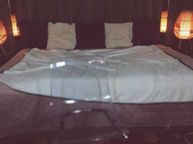 BettyDark's BongaCams show and profile