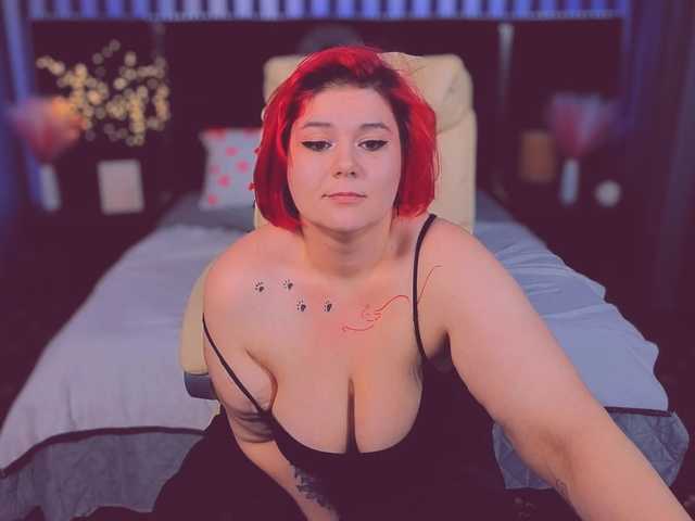 BettyDark's BongaCams show and profile