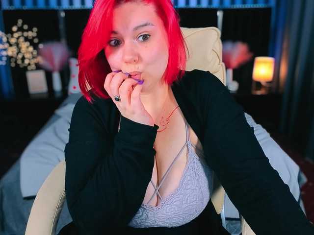 BettyDark's BongaCams show and profile