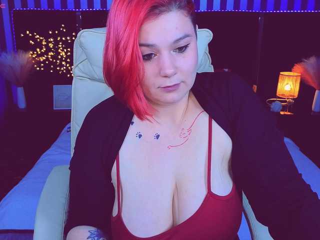 BettyDark's BongaCams show and profile