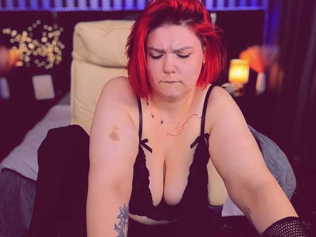 BettyDark's BongaCams show and profile