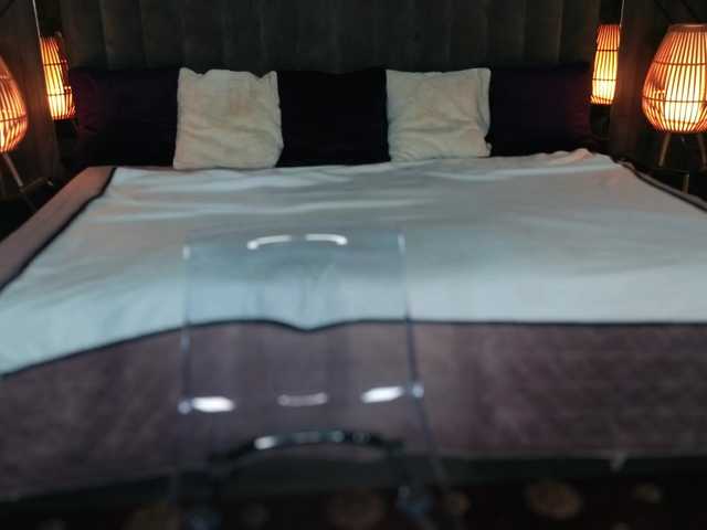 BettyDark's BongaCams show and profile