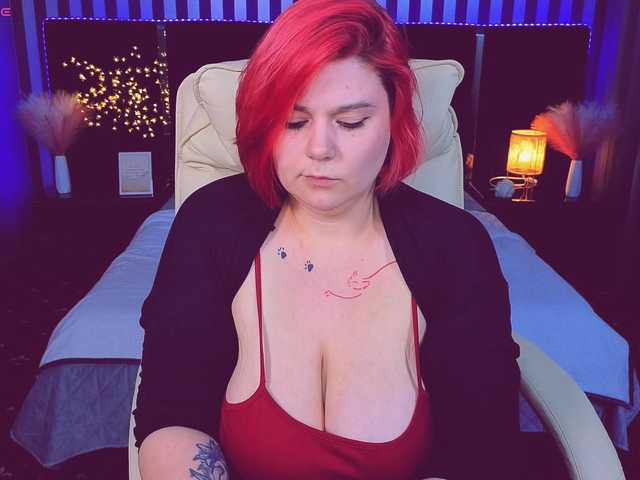 BettyDark's BongaCams show and profile