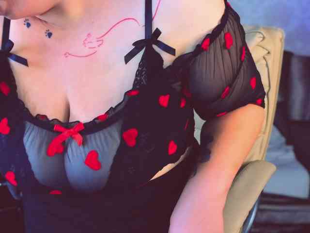 BettyDark Live Webcam on BongaCams