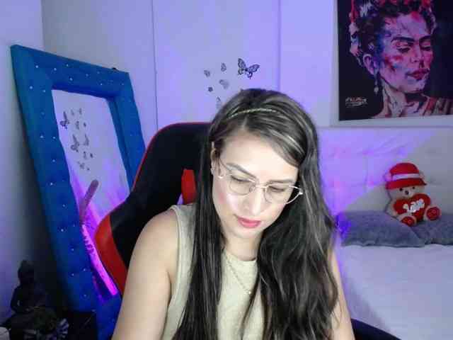 esmeraldaa098 webcam