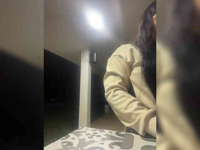 Sarah2Colliins webcam
