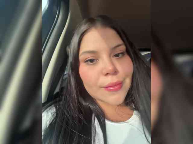 Sarah2Colliins webcam
