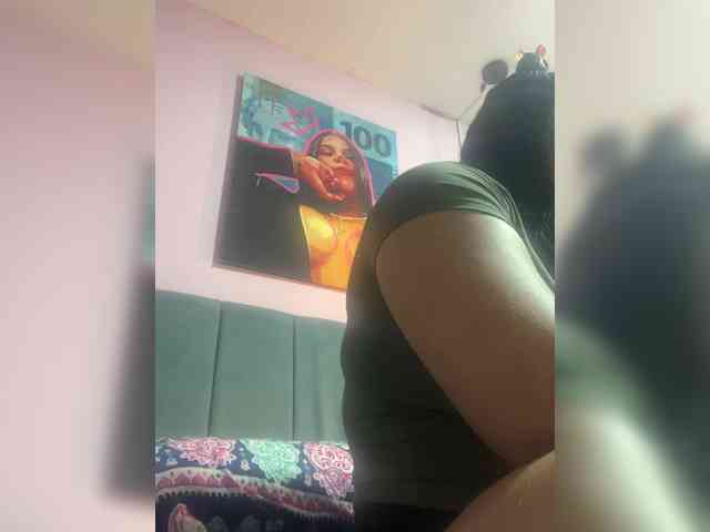 Sarah2Colliins webcam