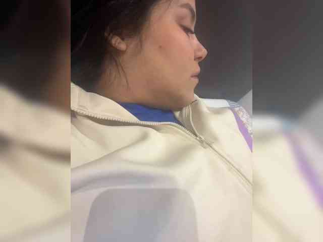 Sarah2Colliins webcam
