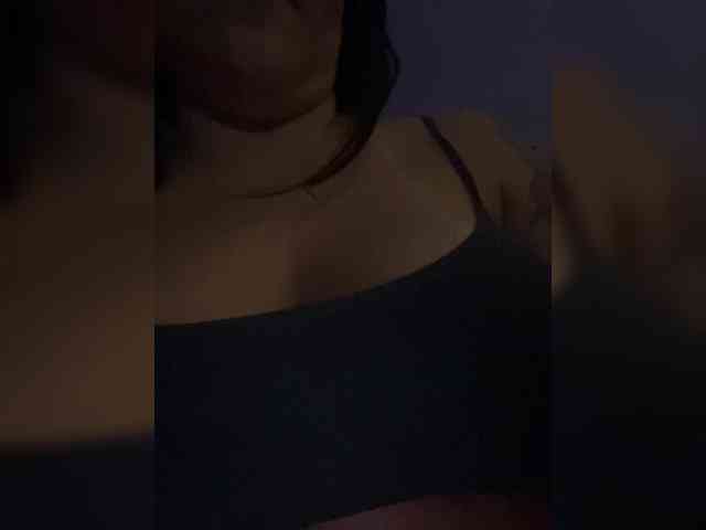 Sarah2Colliins webcam