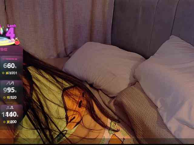 Sarah2Colliins webcam