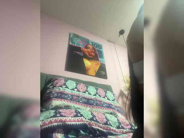 Sarah2Colliins webcam