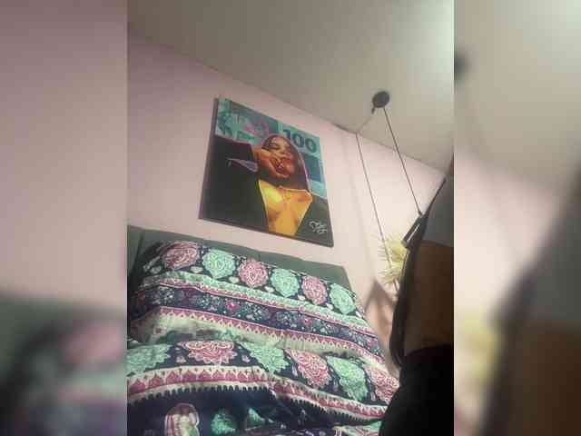 Sarah2Colliins webcam