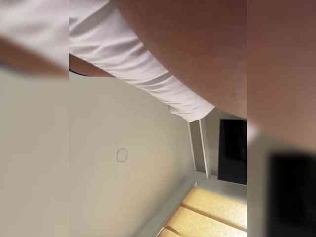Sarah2Colliins webcam