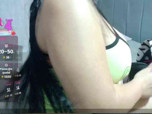 Sarah2Colliins webcam