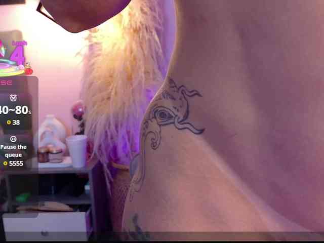Sarah2Colliins webcam