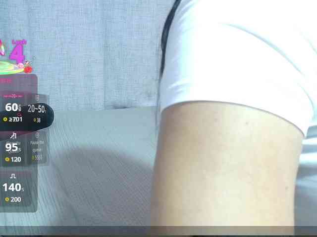 Sarah2Colliins webcam
