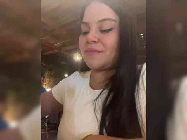 Модель: Sarah2Colliins