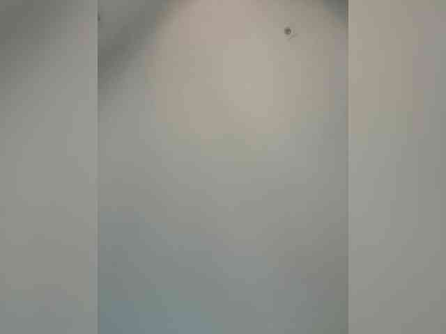 Sarah2Colliins webcam