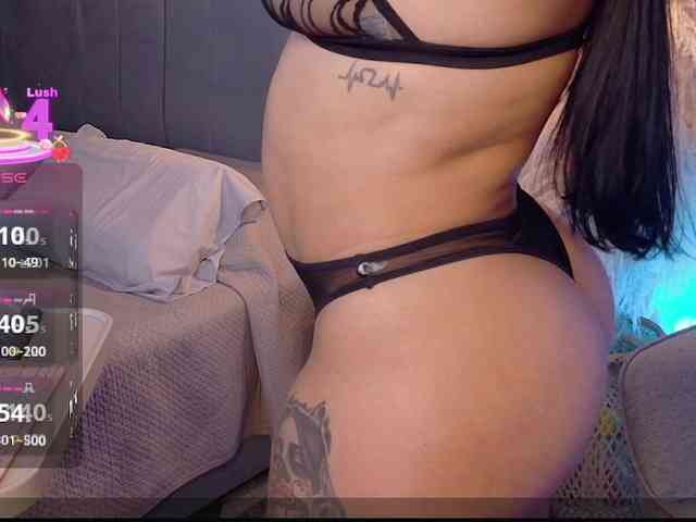 Sarah2Colliins webcam