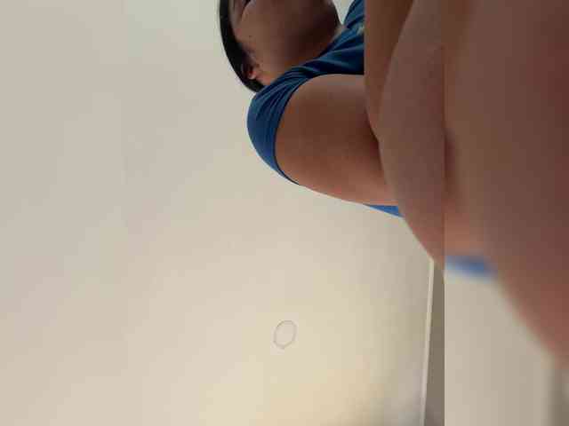 Sarah2Colliins webcam