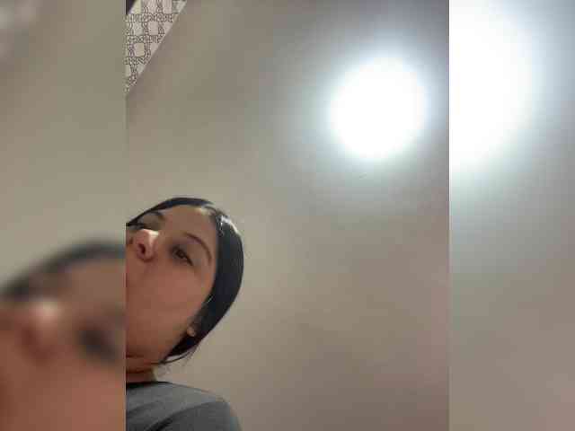 Sarah2Colliins webcam