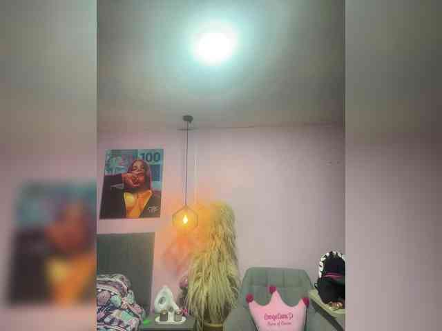 Sarah2Colliins webcam
