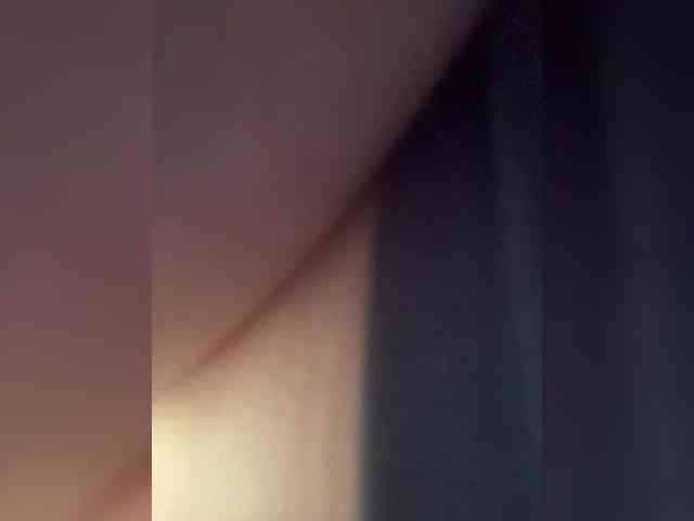 Sarah2Colliins webcam