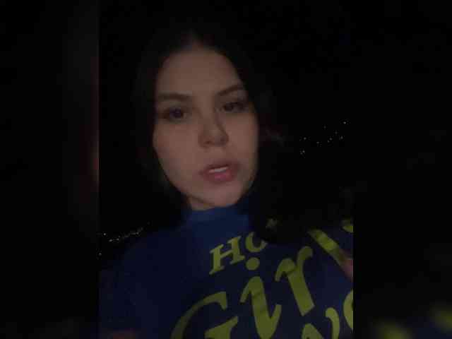 Sarah2Colliins webcam