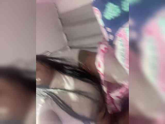 Sarah2Colliins webcam