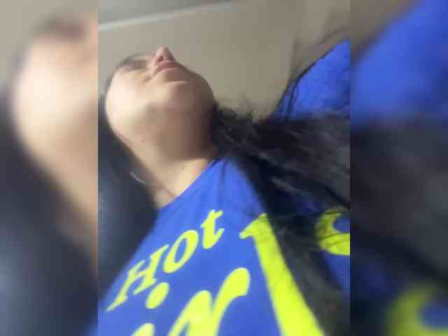 Sarah2Colliins webcam