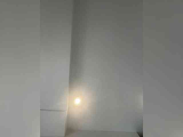 Sarah2Colliins webcam