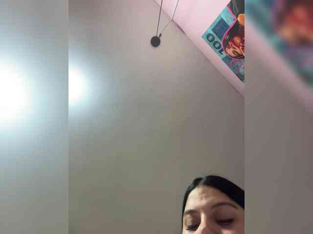 Sarah2Colliins webcam