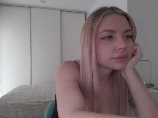 Blondie8853 from BongaCams