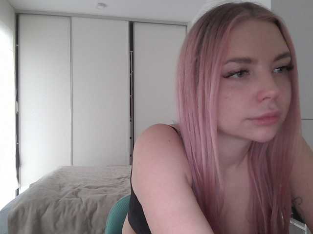 Blondie8853's BongaCams show and profile