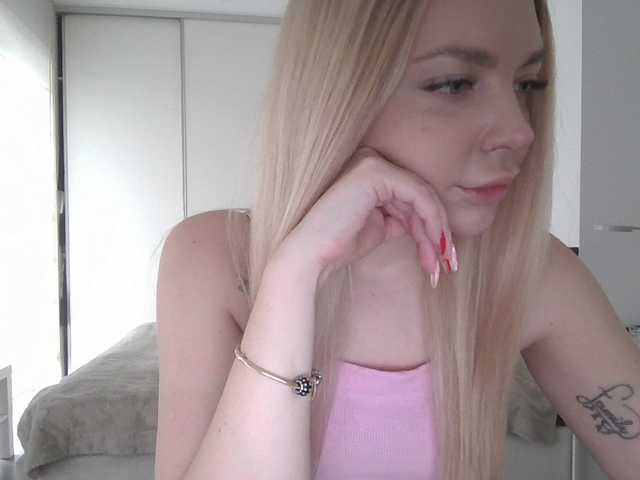 Blondie8853's BongaCams show and profile