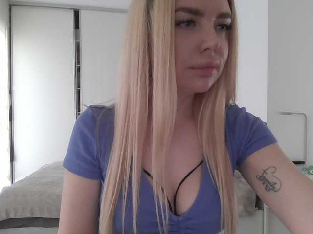 Blondie8853's BongaCams show and profile