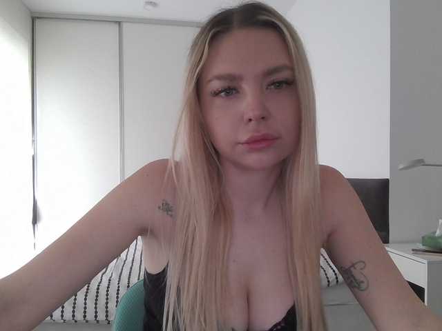 pinkpanther8899 webcam