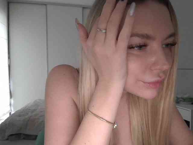 pinkpanther8899 webcam