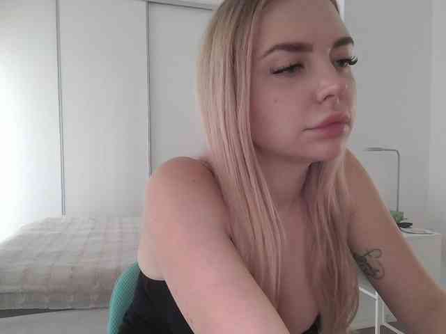 pinkpanther8899 webcam
