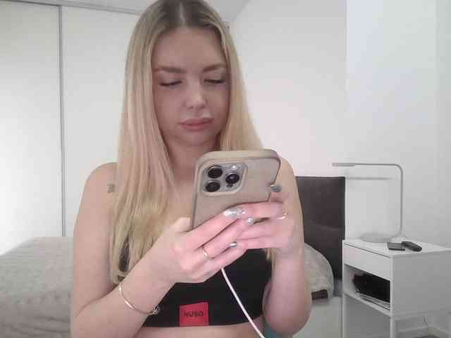 pinkpanther8899 webcam