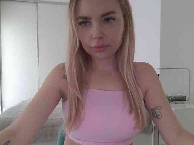 pinkpanther8899 webcam