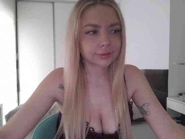 pinkpanther8899 webcam