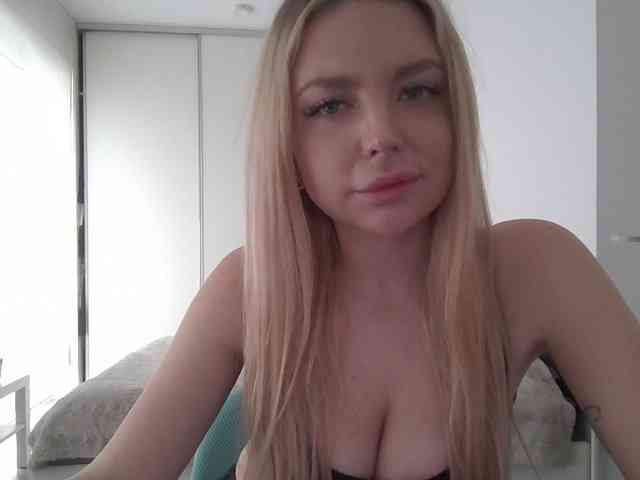 pinkpanther8899 webcam